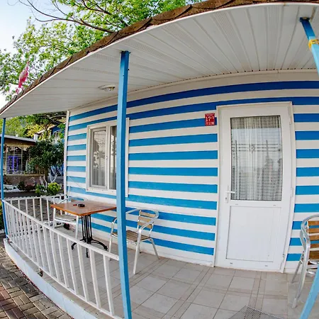 Devrim Apartahotel *